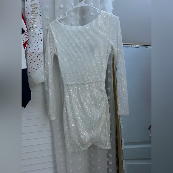 Windsor Dresses & Skirts - HOCO DRESS